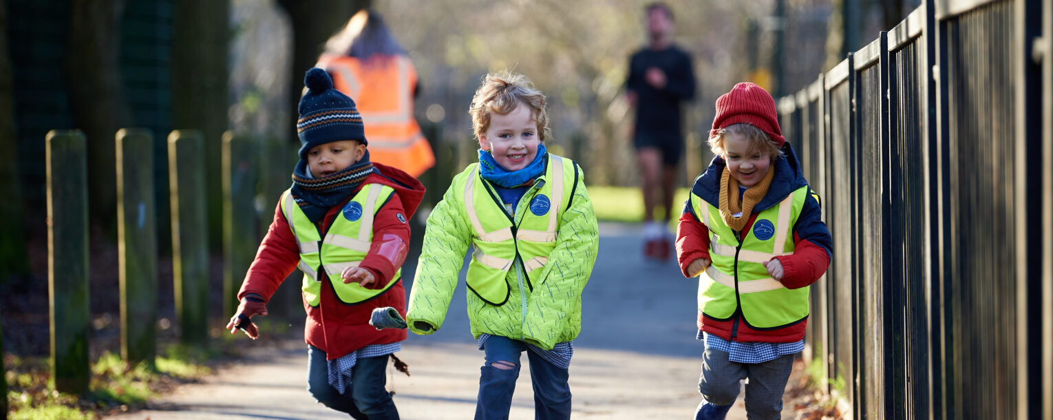 kids running